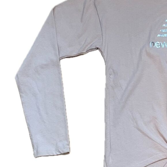 New Balance Long Sleeve Athletic Top Soft Pink Size Large Women's XS or Small - Picture 6 of 8
